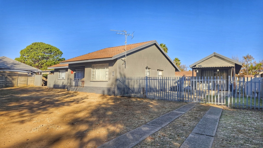 3 Bedroom Property for Sale in Vaalpark Free State